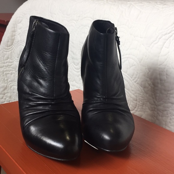 Aldo size 6 ankle boot - Picture 2 of 5